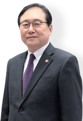 정인교 산업통상자원부 통상교섭본부 본부장 한양대 경제학, 미국 미시간주립대 경제학 박사, 전 인하대 국제 통상학부 교수·대외부총장, 전 한국국제통상학회 회장, 전 한국협상학회 회장, 전 국민경제자문회의 경제 안보 분과장, 전 전략물자관리원 원장