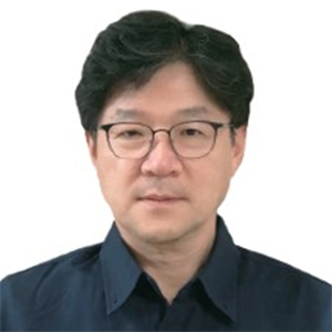 신상준 한국은행 이코노미스트연세대 법학 학·석사, 서울시립대 법학 박사, ‘중앙은행과 화폐의 헌법적 문제’ ‘돈의 불장난’ ‘국회란 무엇인가’ 저자