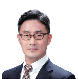 유종민 홍익대 경제학부 교수 서울대 경제학, 미 일리노이대 응용경제학 박사, 전 자본시장 연구원 연구위원
