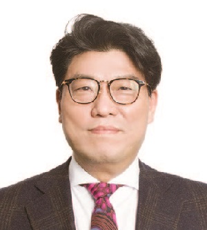 황부영 브랜다임앤 파트너즈 대표 컨설턴트현 부산 도시 브랜드 총괄 디렉터, 현 아시아 브랜드 프라이즈(ABP) 심사위원, 전 제일기획 마케팅연구소 브랜드팀장
