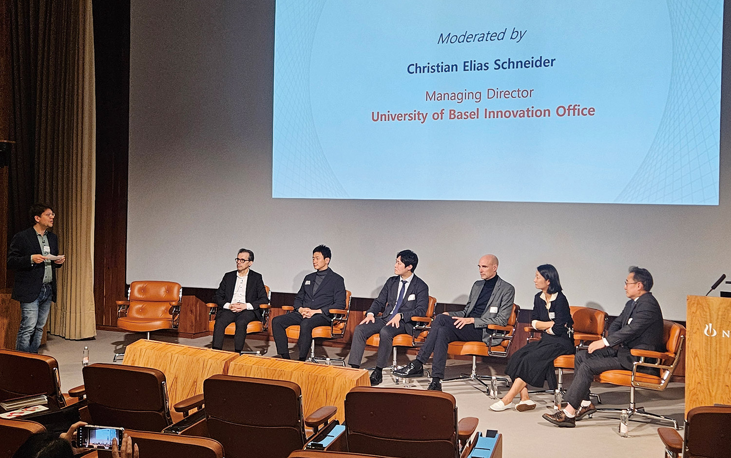 한국과 스위스의 연구자들은 디지털 헬스케어, 인공지능(AI), 신경공학 분야에서 양국의 협력 방안을 의논했다. /이병철 기자