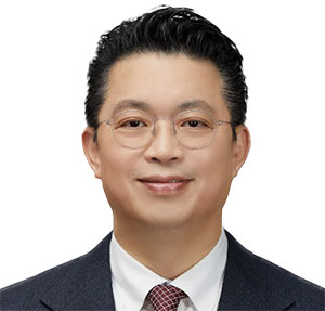 윤지호 경제평론가- 전 이베스트투자증권 리서치센터장, 전 LS증권 리테일사업부 대표, ‘주식의 시대, 투자의 자세’ 저자