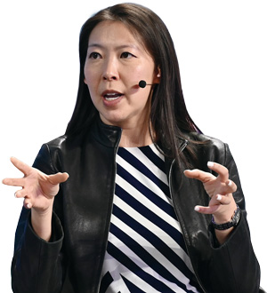 크리스티나 심 IBM 전략·지속 가능성 총괄 부사장 -
프린스턴대 공공·국제학, 컬럼비아대 경영학 석사(MBA), 전 부즈앨런해밀턴 이사, 전 PwC 컨설턴트 / 사진 IBM