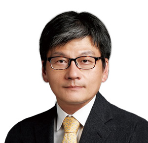 최준영 법무법인 율촌 전문위원 - 서울대 환경대학원 공학박사, 전 국회입법조사처 입법조사연구관