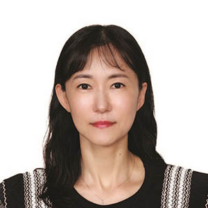 김의향 패션&스타일 칼럼니스트 - 현 케이노트 대표, 전 보그 코리아 패션 디렉터