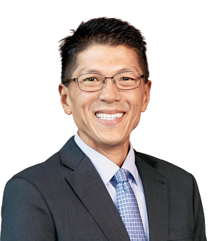 테런스 라우 미국 시러큐스대 법학 교수 겸 법대 학장 - 전 포드자동차 법무팀, 전 포드자동차 아세안  대관 디렉터, 전 데이턴대 경영대 부학장, 전 캘리포니아대 치코캠퍼스 경영대 학장