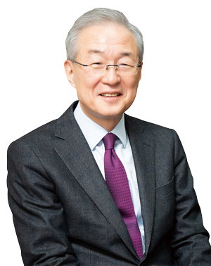 박태호 법무법인 광장 국제통상연구원장 - 서울대 경제학, 미국 위스콘신대 매디슨 캠퍼스 경제학 석·박사, 현 서울대 국제대학원 명예교수, 전 하버드대 케네디스쿨 선임방문학자, 전 외교통상부 통상교섭본부장, 전 무역위원회 위원장