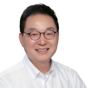 정철훈 미술 칼럼니스트 - 고려대 대학원 문화콘텐츠 박사 수료, 문화기획 프로듀서, 전 KBS아트비전 대표