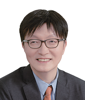김흥종 고려대 특임교수 - 서울대 경제학 학·석·박사,
옥스퍼드대 명예 펠로, 전 대외경제정책연구원(KIEP) 원장, 현 산업통상자원부 통상교섭민간자문위원회 위원