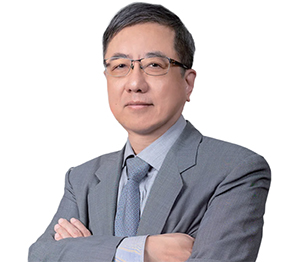 류멍쥔 중화경제연구원 제1경제연구소 소장- 대만 국립중흥대 경영학 학사, 국립대만대 경제학 석사, 호주 모내시대 경제학 박사, 현 대만산업협회(TAIOS) 이사, 현 대만 아시아·태평양산업분석전문가협회(APIAA) 펠로 /중화경제연구원