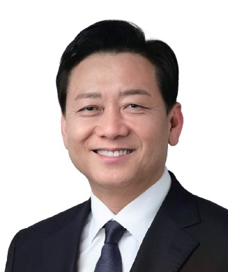 이광재 전 국회 사무총장-연세대 법학, 전 국회의원 (故 노무현 전 대통령) 보좌관, 전 청와대 국정상황실장,  제17·18·21대 국회의원, 전 강원도지사
