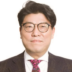황부영 브랜다임앤 파트너즈 대표 컨설턴트 - 현 부산 도시 브랜드 총괄 디렉터, 현 아시아 브랜드 프라이즈(ABP) 심사위원, 전 제일기획 마케팅연구소 브랜드팀장