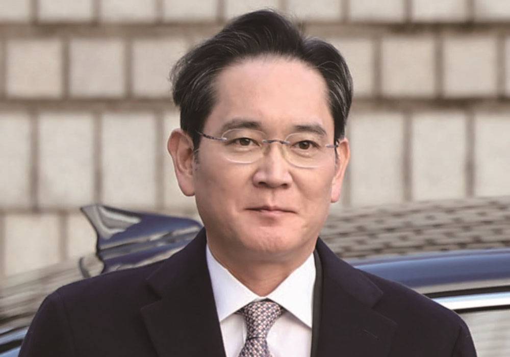 2025년 2월 3일 서울 서초구 서울고법에서 열린 부당 합병, 회계 부정 혐의 항소심 선고 공판에 출석하는 이재용 삼성전자 회장. /사진 연합뉴스