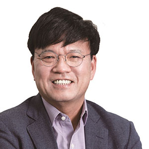 이병태 카이스트 경영대 명예교수 겸 컨슈머워치 공동 대표 - 서울대 산업공학, 카이스트 경영과학 석사, 미 텍사스대 경영학 박사