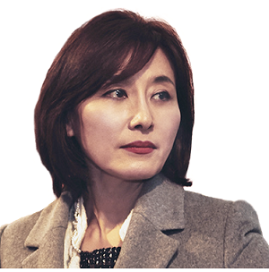 김규나-
조선일보·부산일보
신춘문예 단편소설 당선,
소설 ‘트러스트미’ 저자