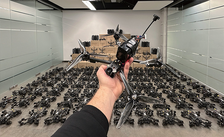 TAF인더스트리즈는 한 달에 드론 8만 대를 생산해 전선에 보낸다. /TAF인더스트리즈