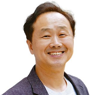 윤우상 밝은마음병원 원장 - 정신건강의학과 전문의, ‘엄마 심리 수업’ 저자