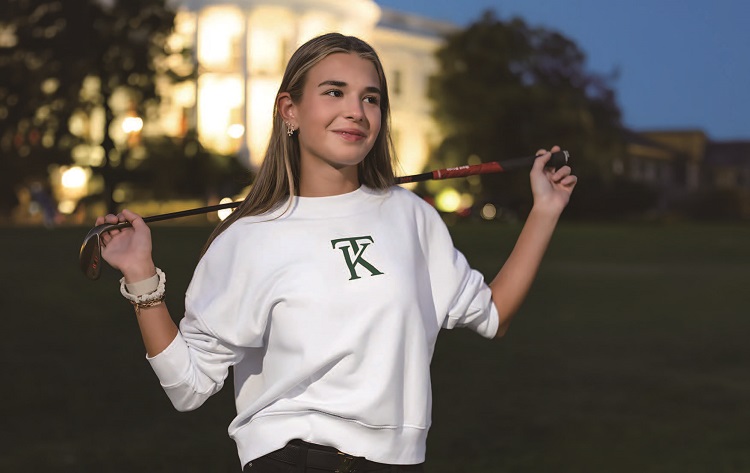 백악관에서 촬영한 카이 트럼프 패션 브랜드 화보. /사진 인스타그램