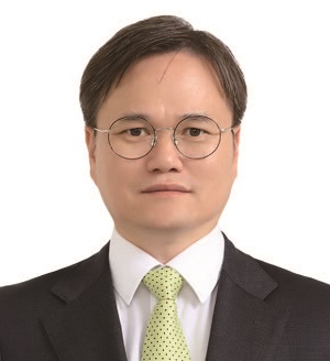 장경석 - 국회입법조사처
선임연구관, 서울대 도시계획학 박사, 현 대한국토·도시계획학회 이사, 전 한국주택학회 학술위원장