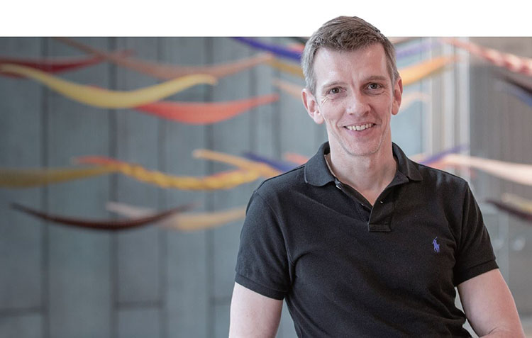 앵거스 플레처 - 미국 오하이오주립대 영어학 교수, 미국 미시간대 신경과학, 미국 예일대 문학박사, 전 미국 스탠퍼드대 교수, '원더웍스' '스토리씽킹' 저자, 영화 '미들 어스' 각본가 / 앵거스 플레처