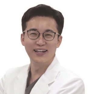 김도정 - 닥터쁘띠의원 왕십리점 대표원장, 서울대 의대, 서울아산병원 전문의, 대한비만학회·대한 리프팅연구회·대한미용 성형레이저학회 정회원