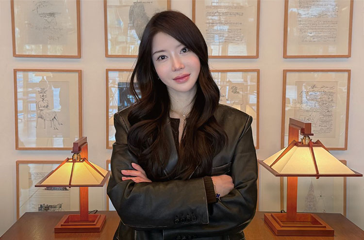 화장품 회사 '메르베이'의 CEO로 변신한 안신애는 "언젠가 골프 선수 때처럼 '열심히 했고 후회 없다'고 말할 수 있었으면 한다"고 했다. /사진 올댓골프