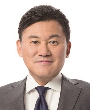 미키타니 히로시 - 일본 라쿠텐 최고경영자(CEO), 일본 히토쓰바시대 상학, 미국 하버드대 경영대학원 MBA, 전 일본흥업은행 은행원, 전 크림슨그룹 대표