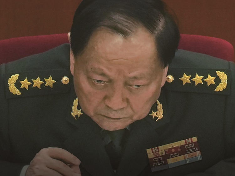 중국 중앙군사위원회 부주석 자리에서 낙마한 장유샤. /사진 AP연합