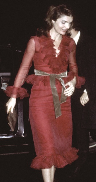 발렌티노 드레스를 입은 재클린 케네디 오나시스. / 사진 발렌티노 가라바니 인스타그램 