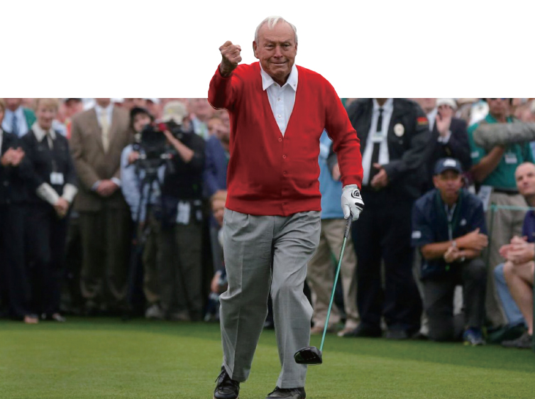 아놀드 파머가 2013년 마스터스 골프  토너먼트에서 명예 시타를 하고 있다. 파머는 2004년까지 50회 연속 마스터스 출전에 4회 우승이라는 대기록을 남겼다. /로이터연합