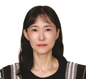 김의향 - 패션&스타일 칼럼니스트 현 케이노트 대표, 전 보그 코리아 패션 디렉터