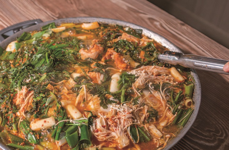 물닭갈비. /사진 최갑수