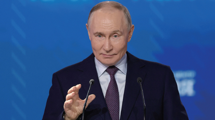 3월 26일 러시아 모스크바에서 열린 러시아 산업인 및 기업인 연합 총회에서 연설하는 블라디미르 푸틴 러시아 대통령. /사진 로이터연합