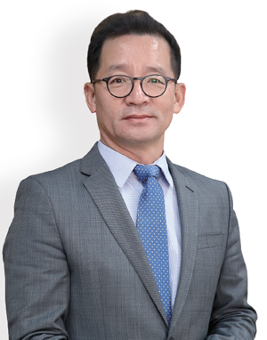 김종복 경희대 대외부총장 - 경희대 영어영문학, 미국 스탠퍼드대 언어학 박사, 전 한국언어학회장, 전 한국영어학회장 /사진 경희대