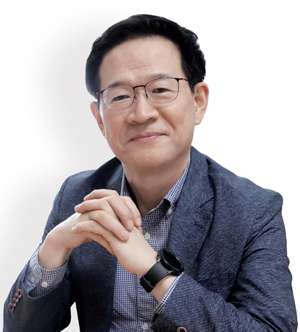 이형오 숙명여대 경영학부 교수 - 서울대 경영학, 일본 도쿄대 경제학 석·박사, 전 히토츠바시대 교수, 전 한일경상학회장, 전 한국국제경영학회 회장, 전 한국전략경영학회 회장 /사진 박근태 기자