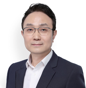 한동현 딜로이트 안진회계법인 경영자문부문 파트너 - 
한양대 국제경영 석사, 현 한전그룹사 리스크·투자심의 자문위원, 현 기후에너지환경부 전력그룹사 출자 사전심의 전문위원, 전 삼정·한영·삼일회계법인 에너지인프라부문 파트너 /사진 한동현