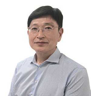 김양석 - 유투메드텍 대표, 포항공대 생명과학 학·석·박사, 현 경희대 교수, 전 미국 국립암연구소(NCI) 연구원,
전 대웅제약 연구본부장,
전 네이버·대웅 AI 합작사 대표 /사진 허지윤 기자