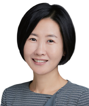배정희 베인앤드컴퍼니 파트너 - 고려대 영문학, 미국 하버드대 경영대학원 석사(MBA), 현 베인앤드컴퍼니
AI/디지털 부문 총괄
