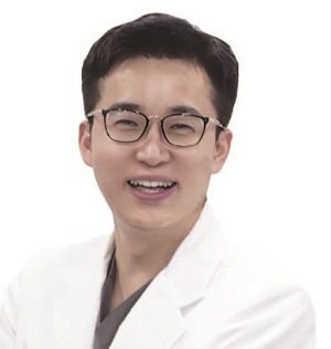 김도정 - 닥터쁘띠의원  왕십리점 대표원장, 서울대 의대, 서울아산병원 전문의, 대한비만학회·대한 리프팅연구회·대한미용 성형레이저학회 정회원