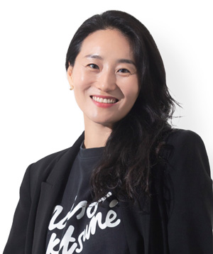 송수진 고려대 융합경영학부 교수 - 미국 로드아일랜드주립대 경영학 박사, 현 한국경영학회 이사, 현 한국마케팅학회 이사, 현 한국소비문화학회 이사, 현 세종경영연구소 소장, ‘경험수집가의 시대’ 저자 /고대투데이