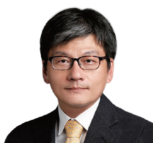 최준영 법무법인 율촌 수석 전문위원 - 서울대 환경대학원 공학박사, 전 국회입법조사처 입법조사연구관