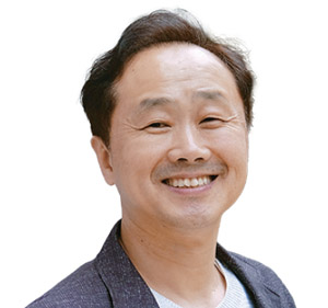 윤우상 밝은마음병원 원장 - 정신건강의학과 전문의, ‘명랑한 정신과’ 저자